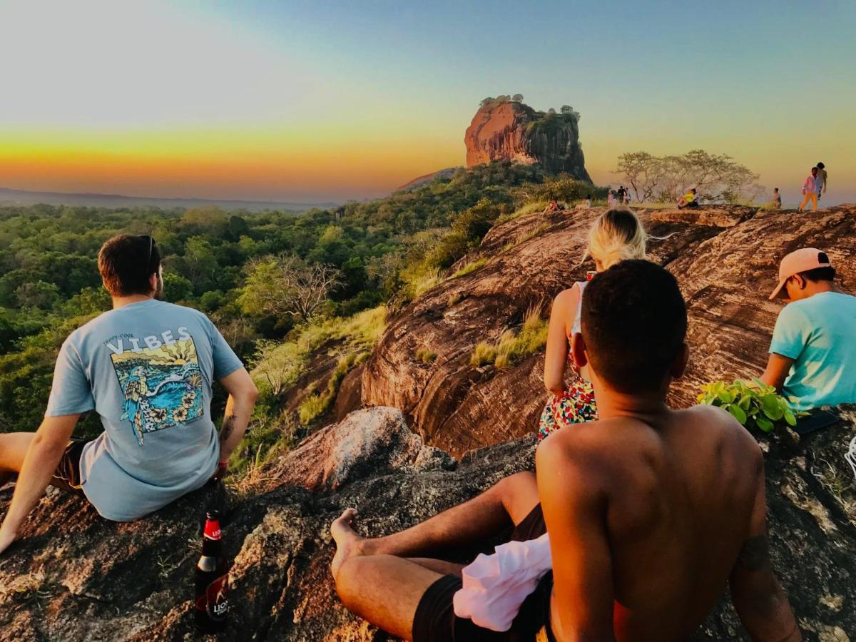 Sigiriya Homestay Екстериор снимка
